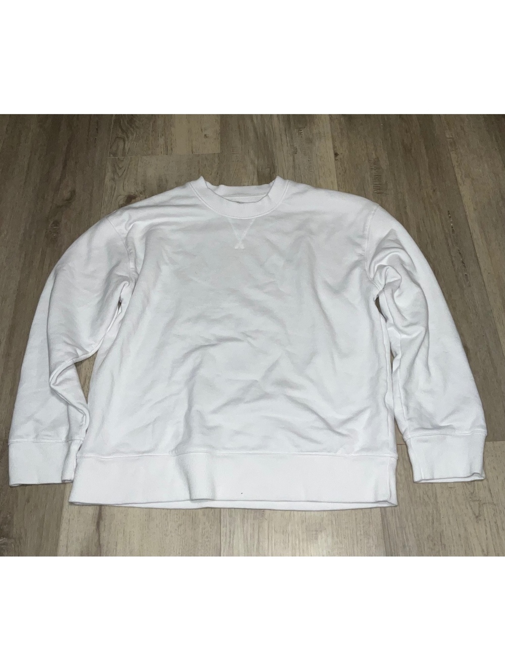 Time and Tru Women's White Crewneck Sweatshirt Medium